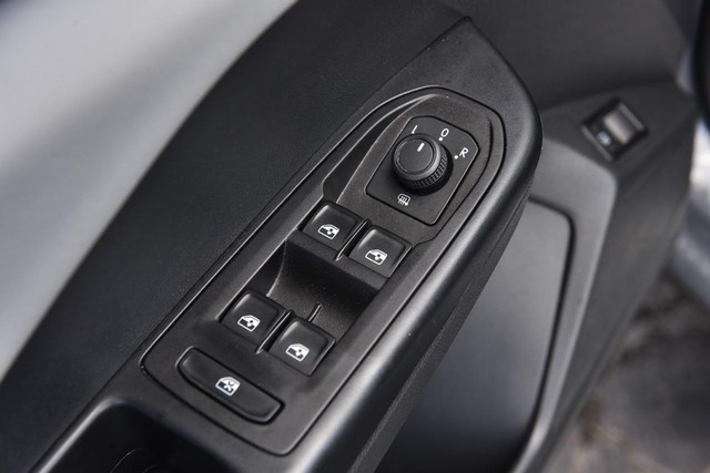 Volkswagen Taos Vehicle Image 08