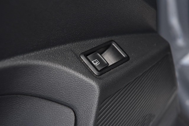 Volkswagen Taos Vehicle Image 09