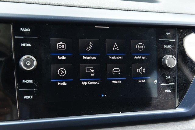 Volkswagen Taos Vehicle Image 13