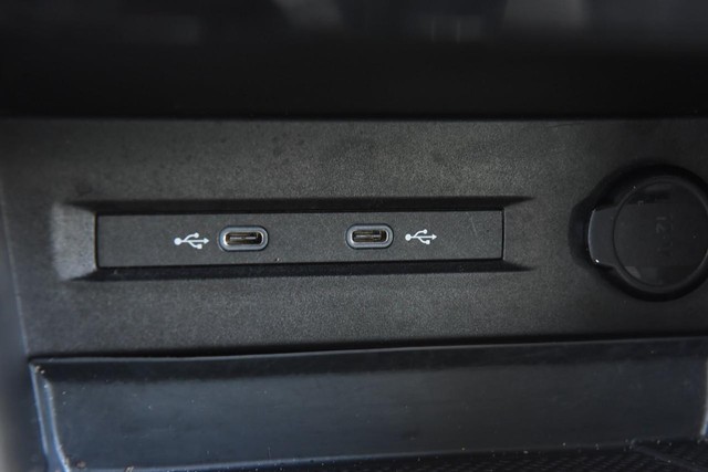 Volkswagen Taos Vehicle Image 15