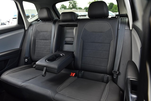 Volkswagen Taos Vehicle Image 21