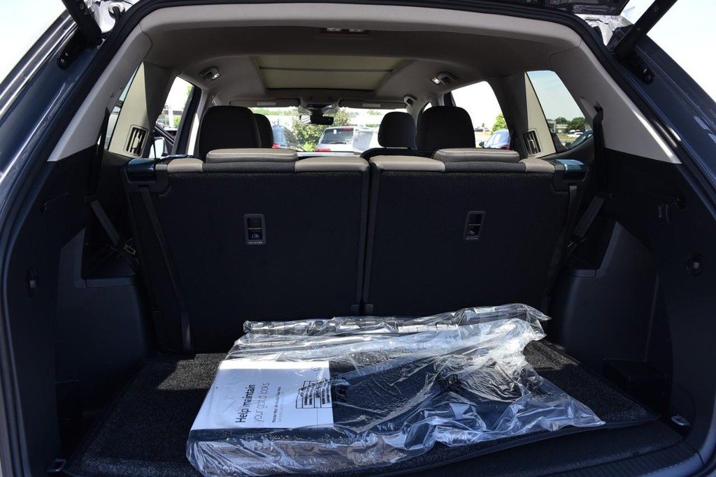 Volkswagen Atlas Vehicle Full-screen Gallery Image 26