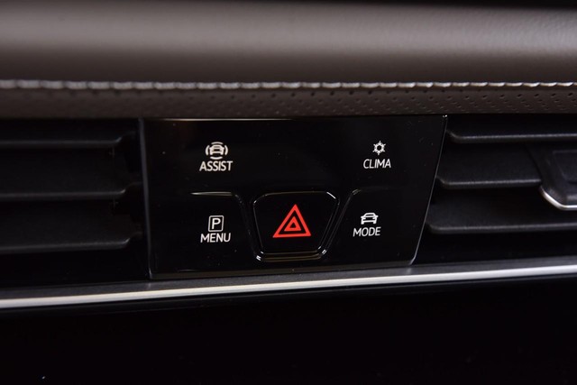 Volkswagen Atlas Vehicle Image 15