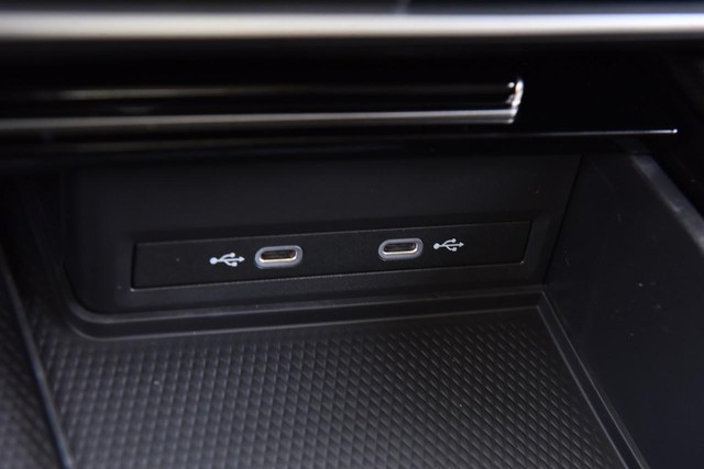 Volkswagen Atlas Vehicle Image 16