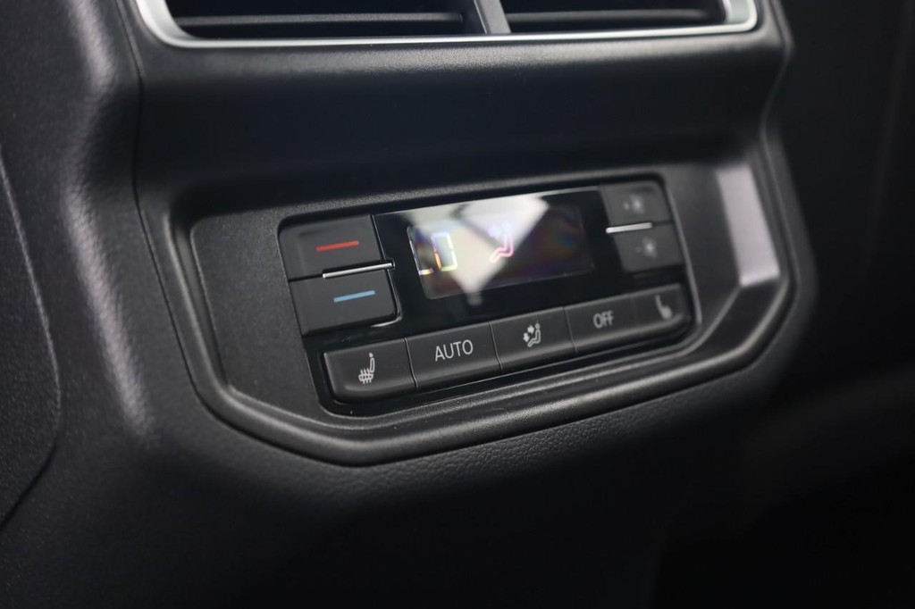 Volkswagen Atlas Vehicle Full-screen Gallery Image 22