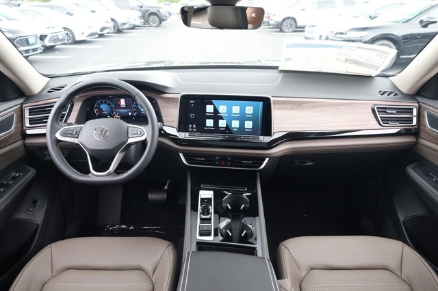 Volkswagen Atlas Vehicle Image 24