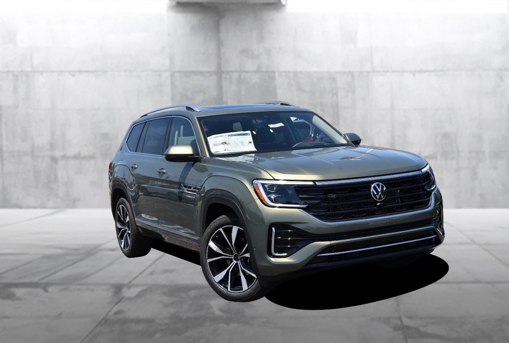 Volkswagen Atlas Vehicle Full-screen Gallery Image 2