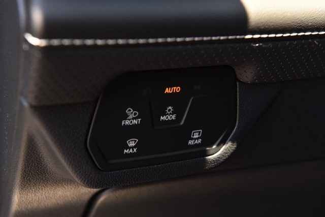 Volkswagen Atlas Vehicle Image 11