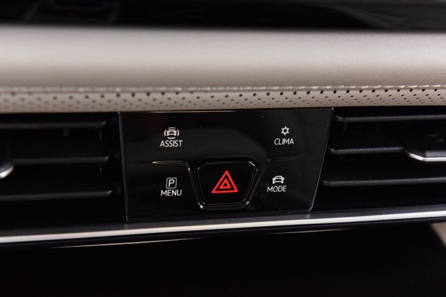 Volkswagen Atlas Vehicle Image 15