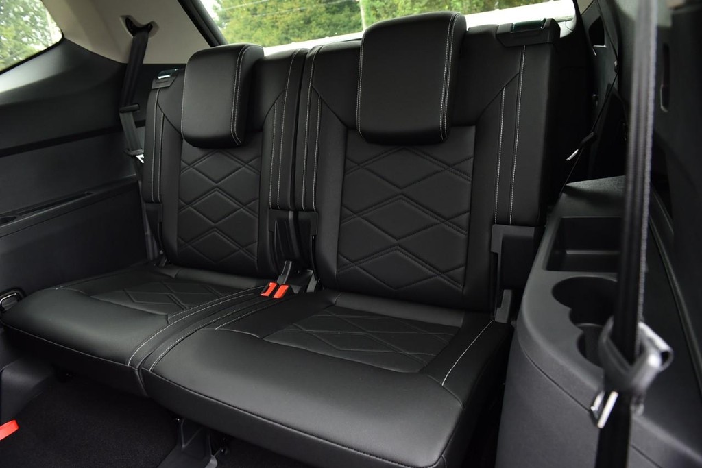 Volkswagen Atlas Vehicle Full-screen Gallery Image 25