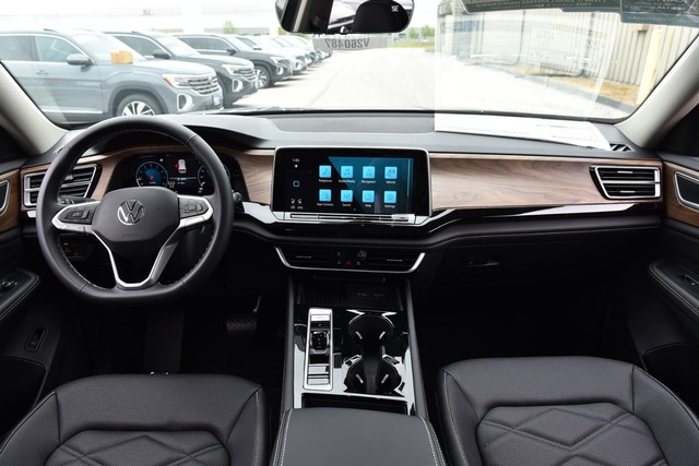 Volkswagen Atlas Vehicle Image 07