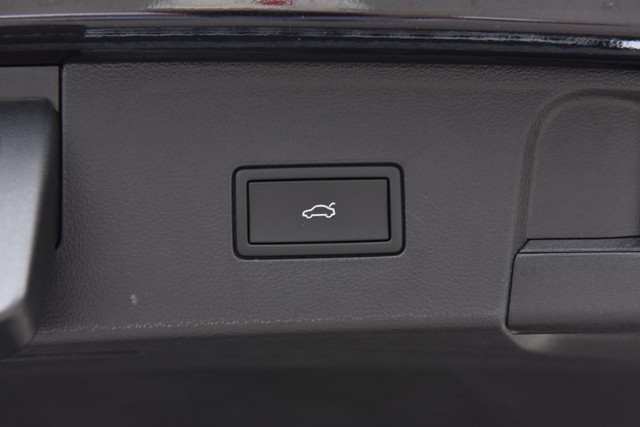 Volkswagen Atlas Vehicle Image 27