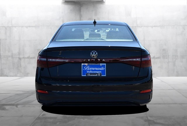 Volkswagen Jetta Vehicle Image 06