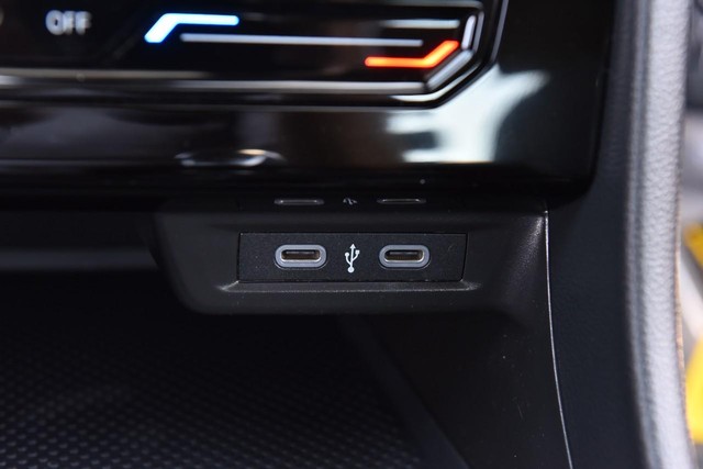 Volkswagen Jetta Vehicle Image 16