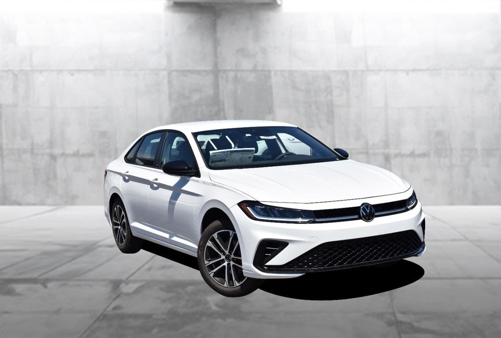Volkswagen Jetta Vehicle Full-screen Gallery Image 2
