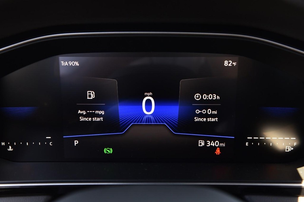 Volkswagen Jetta Vehicle Full-screen Gallery Image 12