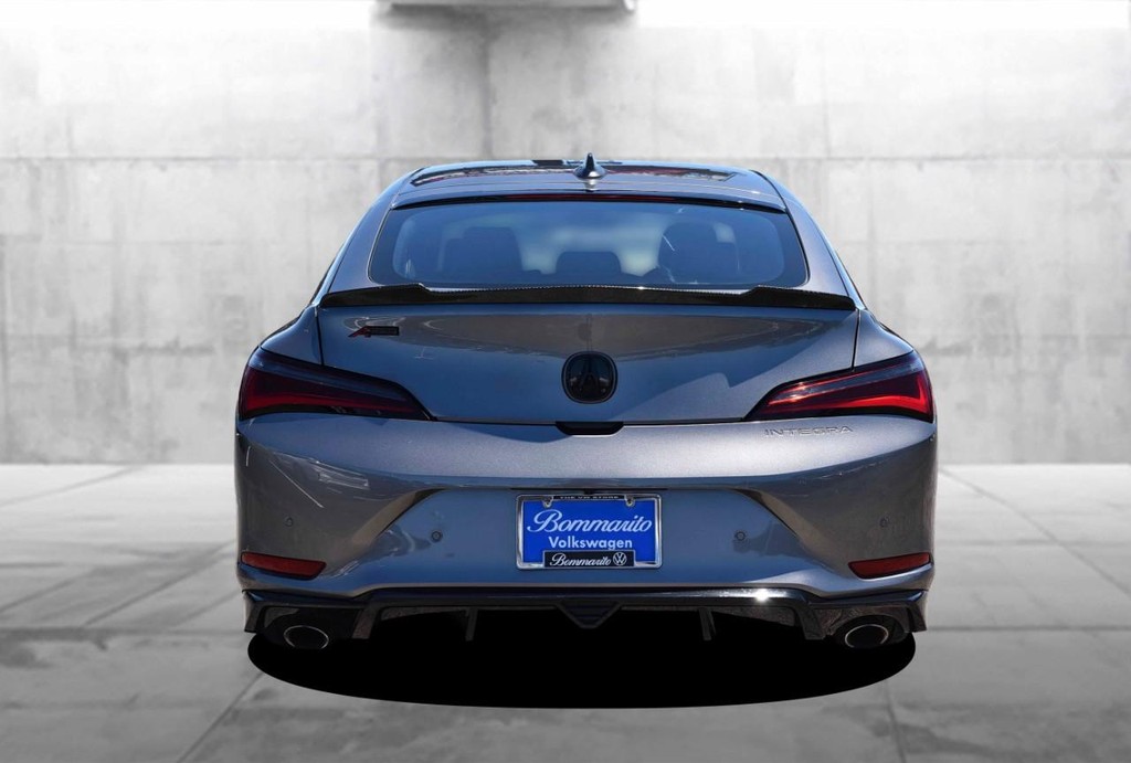 Acura Integra Vehicle Full-screen Gallery Image 6