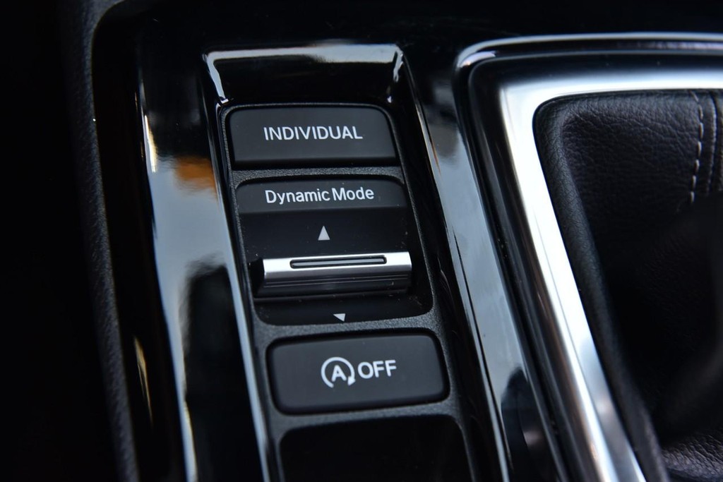 Acura Integra Vehicle Full-screen Gallery Image 19
