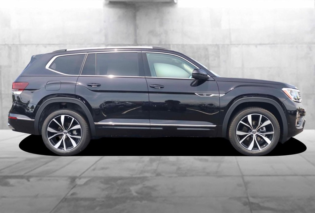 Volkswagen Atlas Vehicle Full-screen Gallery Image 5