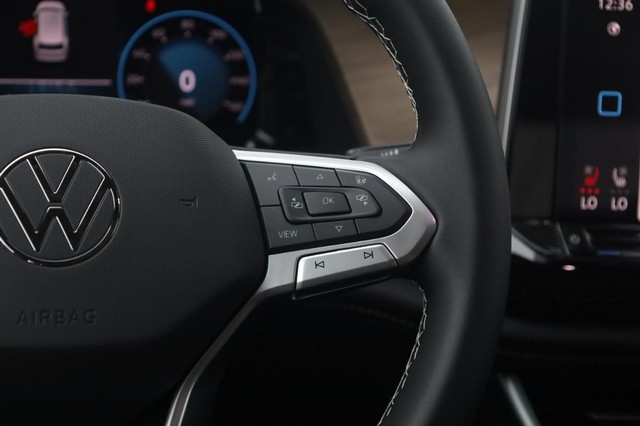 Volkswagen Atlas Vehicle Image 09