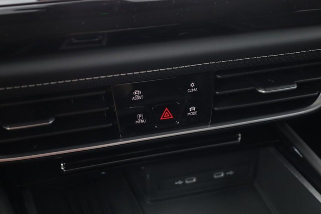 Volkswagen Atlas Vehicle Image 16