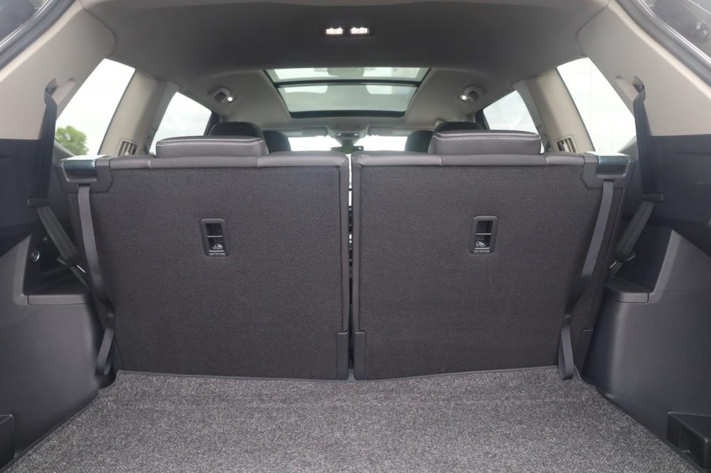 Volkswagen Atlas Vehicle Full-screen Gallery Image 22