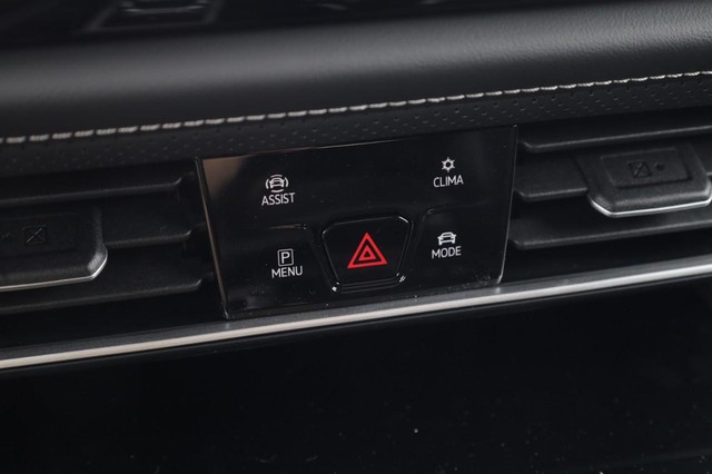 Volkswagen Atlas Vehicle Image 16