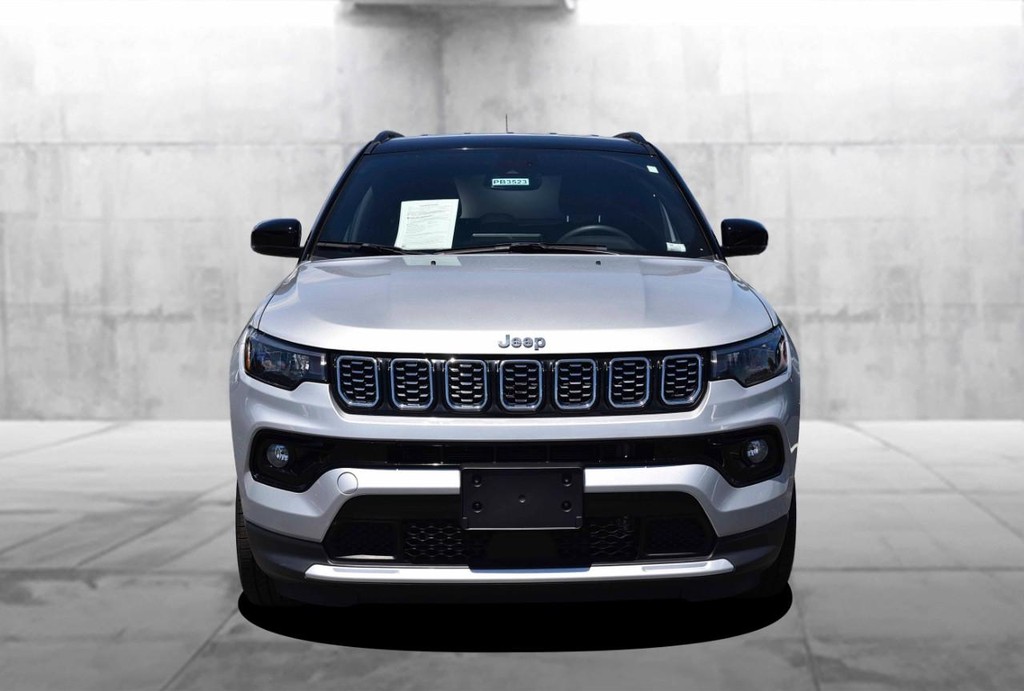 Jeep Compass Vehicle Full-screen Gallery Image 4