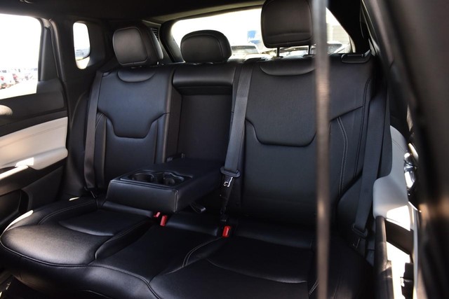 Jeep Compass Vehicle Image 23