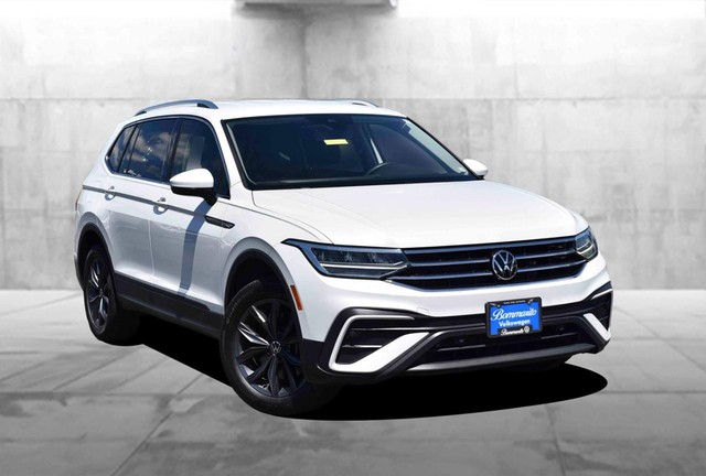 Volkswagen Tiguan Vehicle Image 02