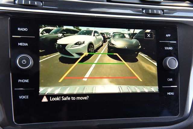 Volkswagen Tiguan Vehicle Image 12