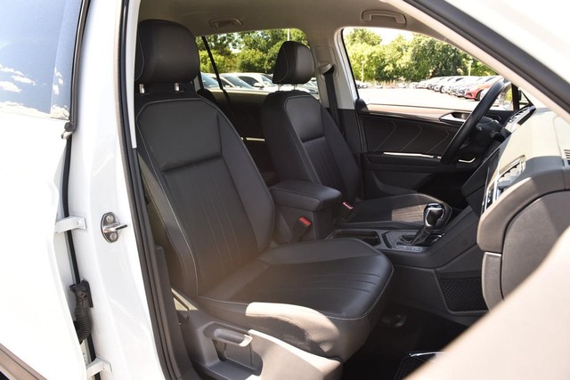 Volkswagen Tiguan Vehicle Image 19