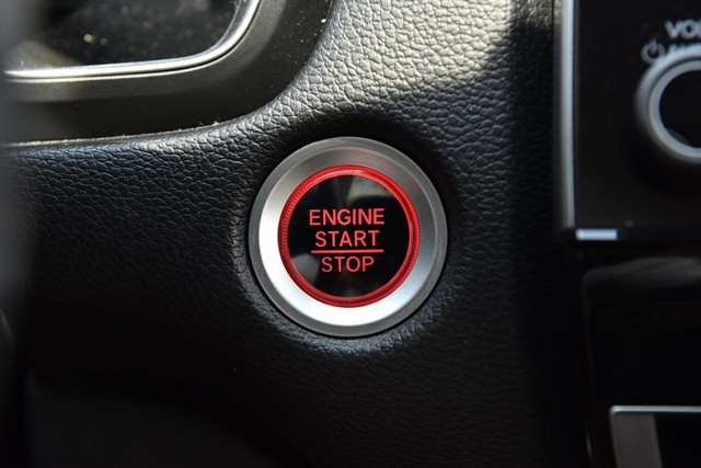 Honda CR-V Vehicle Image 18