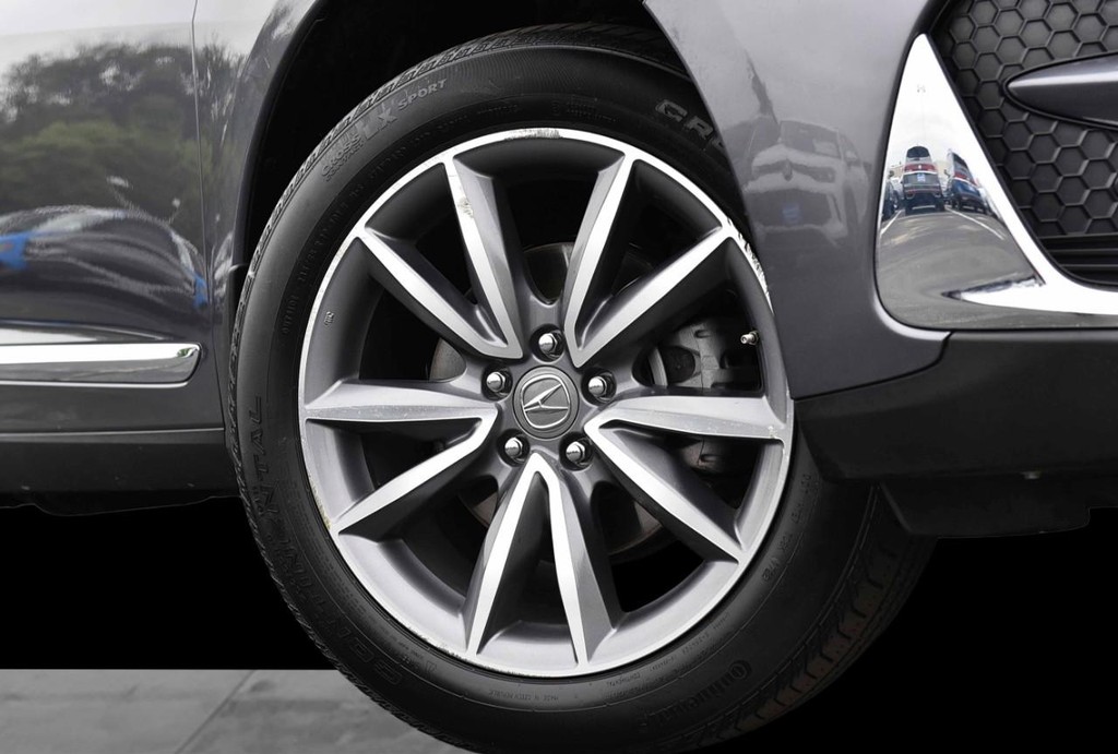 Acura RDX Vehicle Full-screen Gallery Image 03