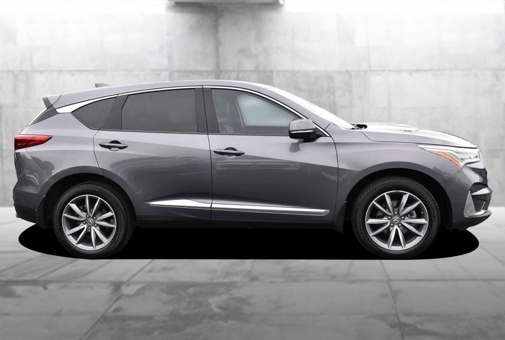 Acura RDX Vehicle Full-screen Gallery Image 05