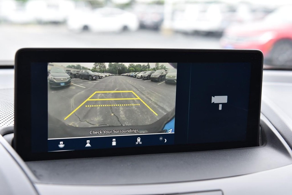 Acura RDX Vehicle Full-screen Gallery Image 14