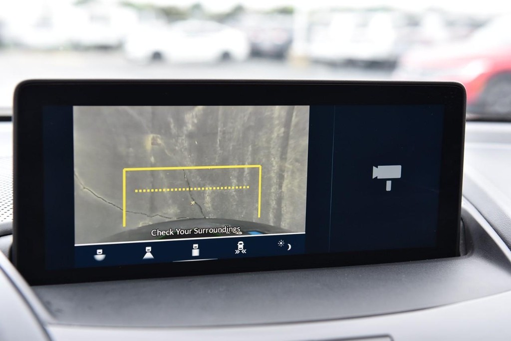 Acura RDX Vehicle Full-screen Gallery Image 15