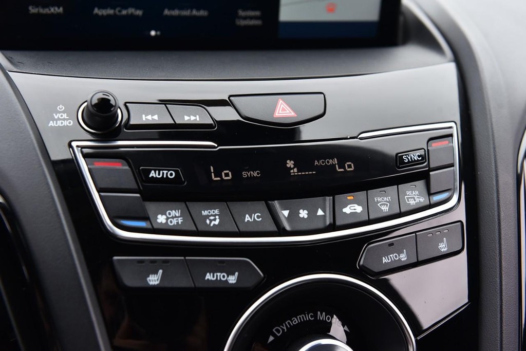 Acura RDX Vehicle Full-screen Gallery Image 17