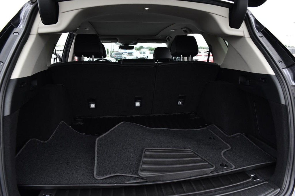 Acura RDX Vehicle Full-screen Gallery Image 28