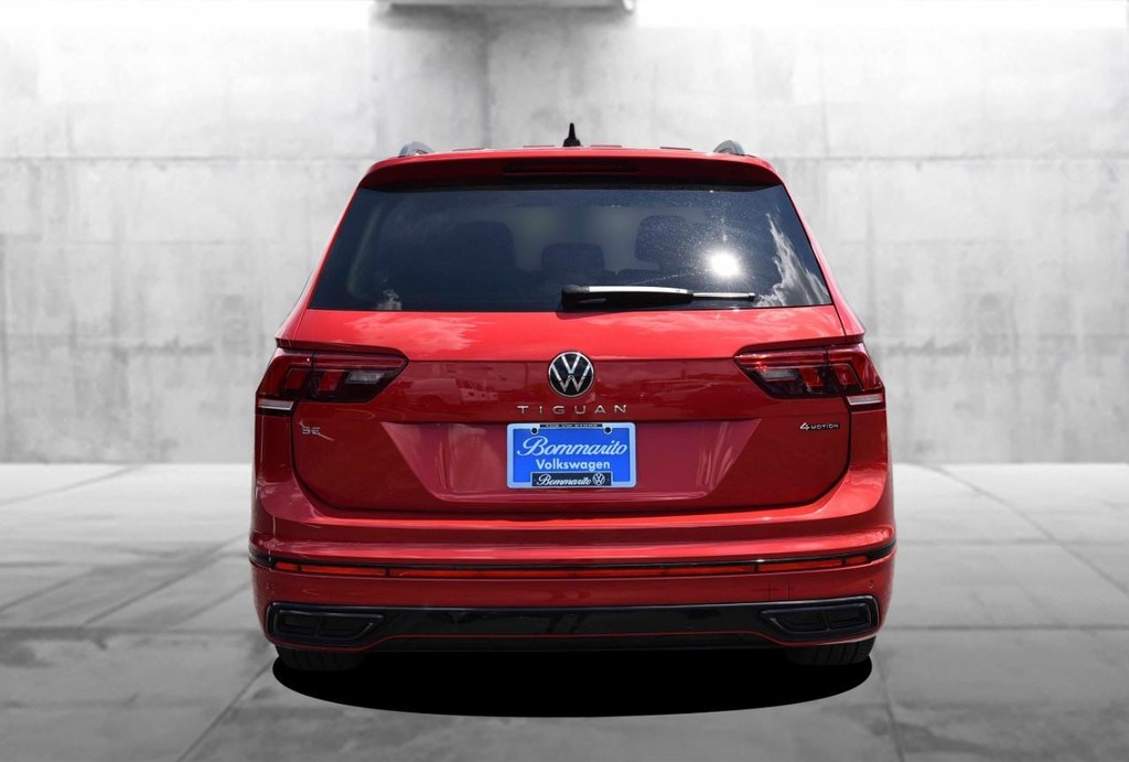 Volkswagen Tiguan Vehicle Full-screen Gallery Image 6