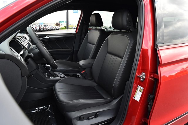 Volkswagen Tiguan Vehicle Image 20