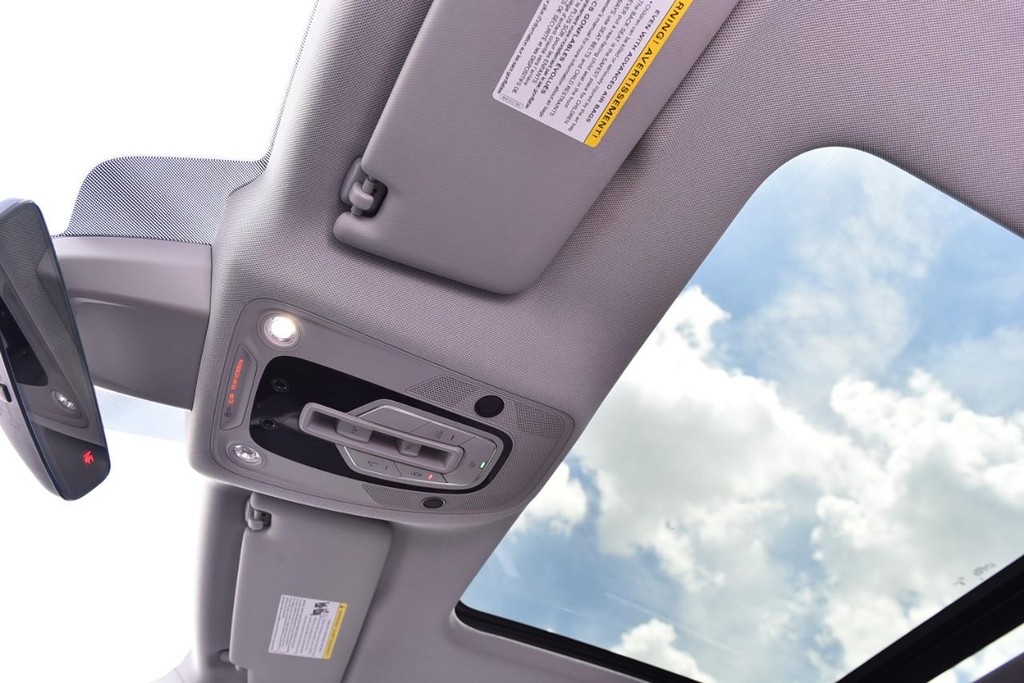 Audi Q5 Vehicle Full-screen Gallery Image 22