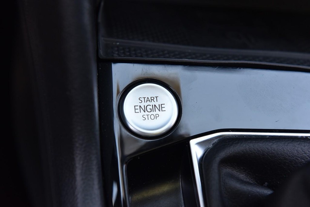 Volkswagen Taos Vehicle Full-screen Gallery Image 17