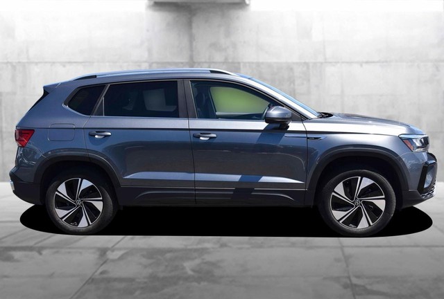 Volkswagen Taos Vehicle Image 05