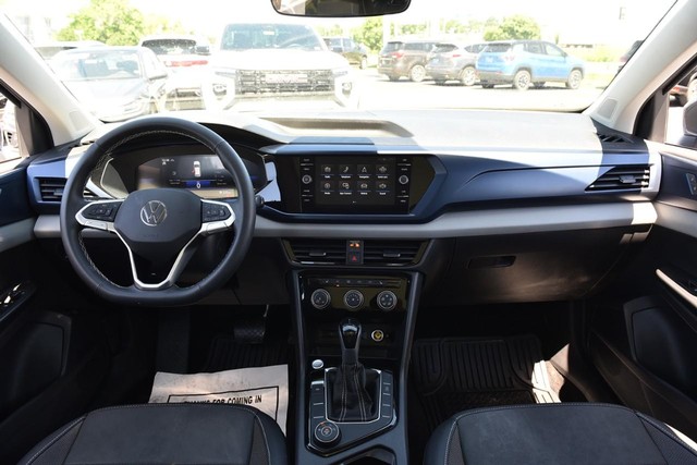 Volkswagen Taos Vehicle Image 07