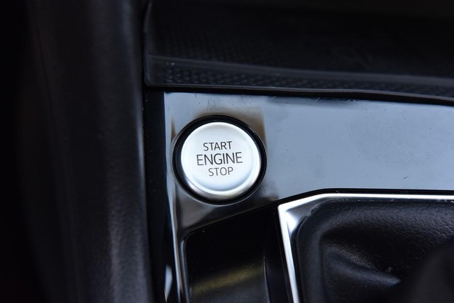Volkswagen Taos Vehicle Image 17