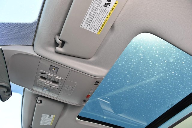 Volkswagen Taos Vehicle Image 22