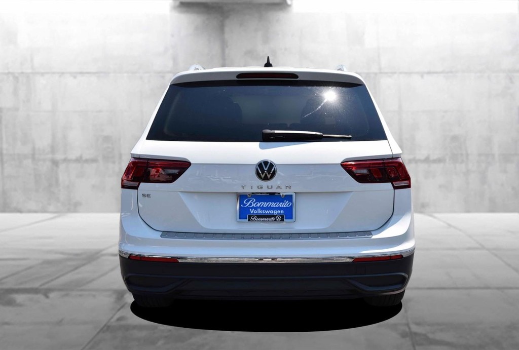 Volkswagen Tiguan Vehicle Full-screen Gallery Image 6