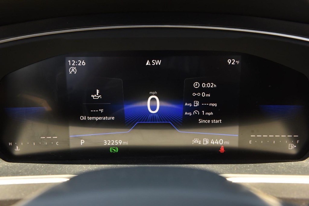 Volkswagen Tiguan Vehicle Full-screen Gallery Image 11