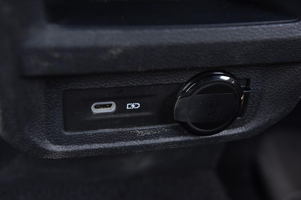 Volkswagen Tiguan Vehicle Full-screen Gallery Image 22